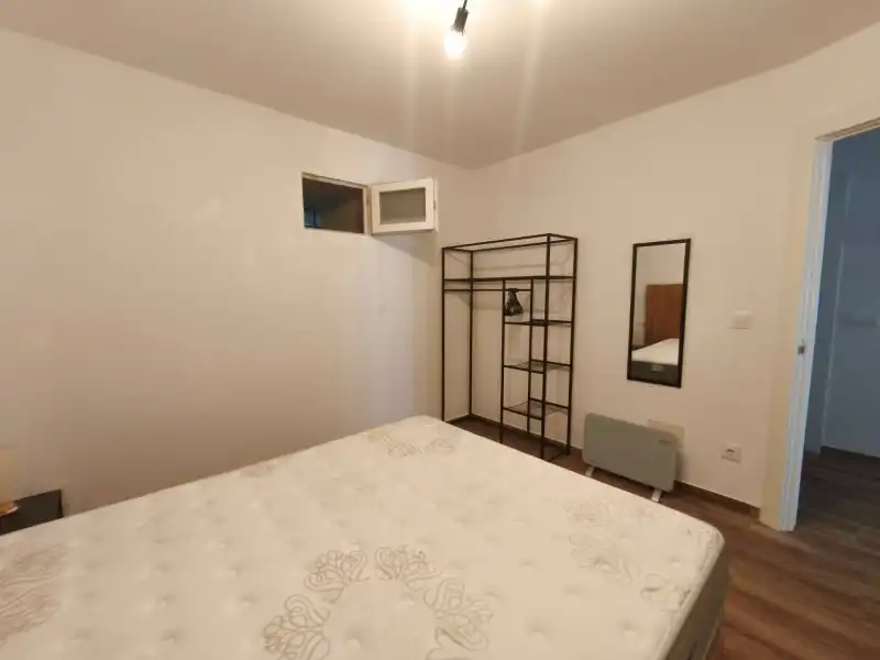 Schlafzimmer von Erdgeschoss zum Verkauf in Santander mit Privatgarten, Parkett und Möbliert
