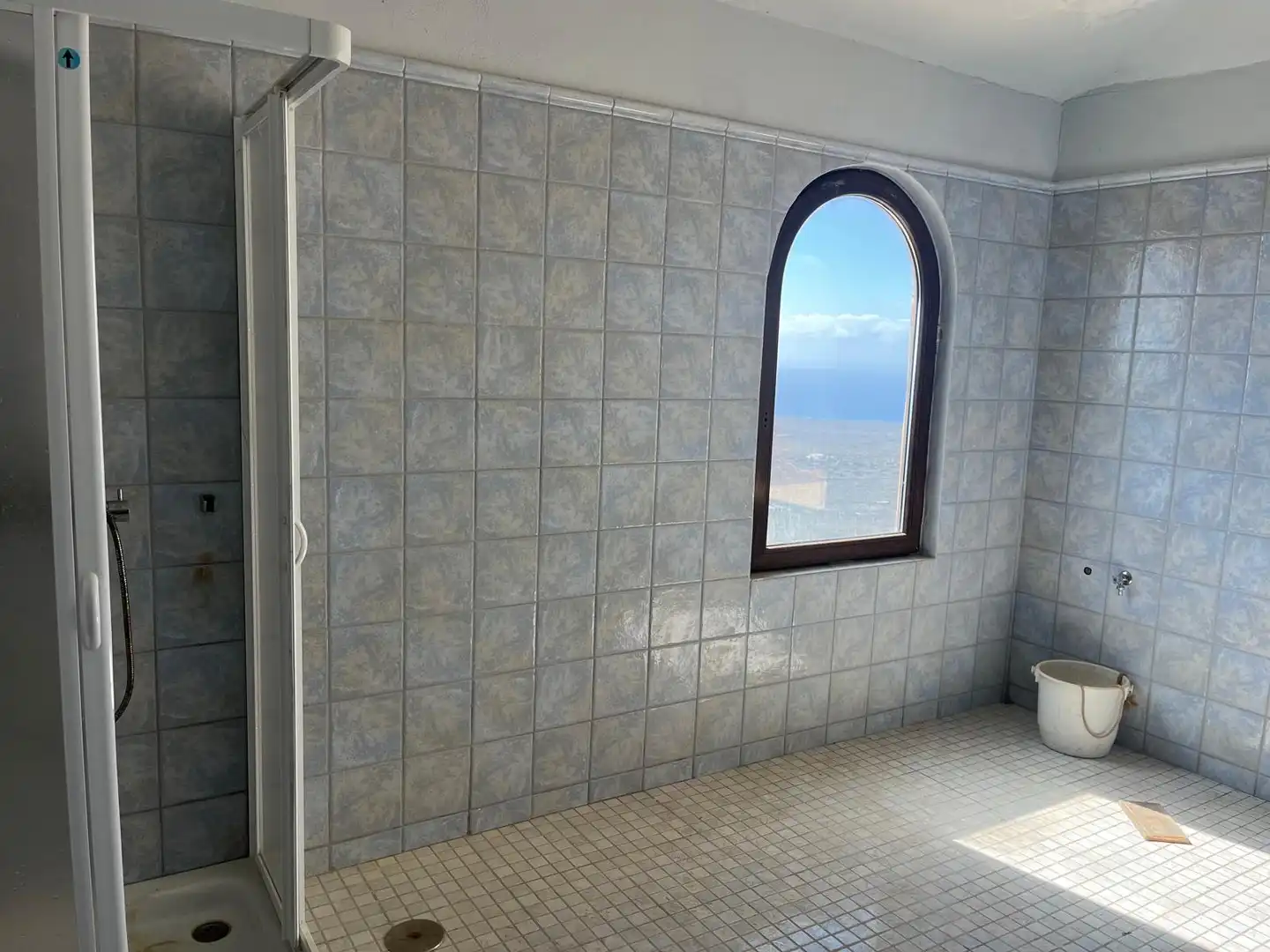 Badezimmer von Country house zum Verkauf in Haría mit Privatgarten und Terrasse