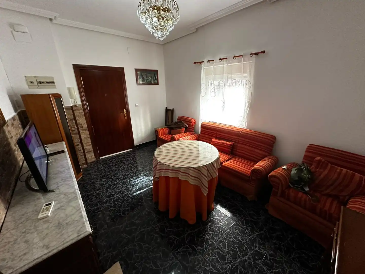 Sala de estar de Piso en venta en Jaén con Aire acondicionado y Amueblado
