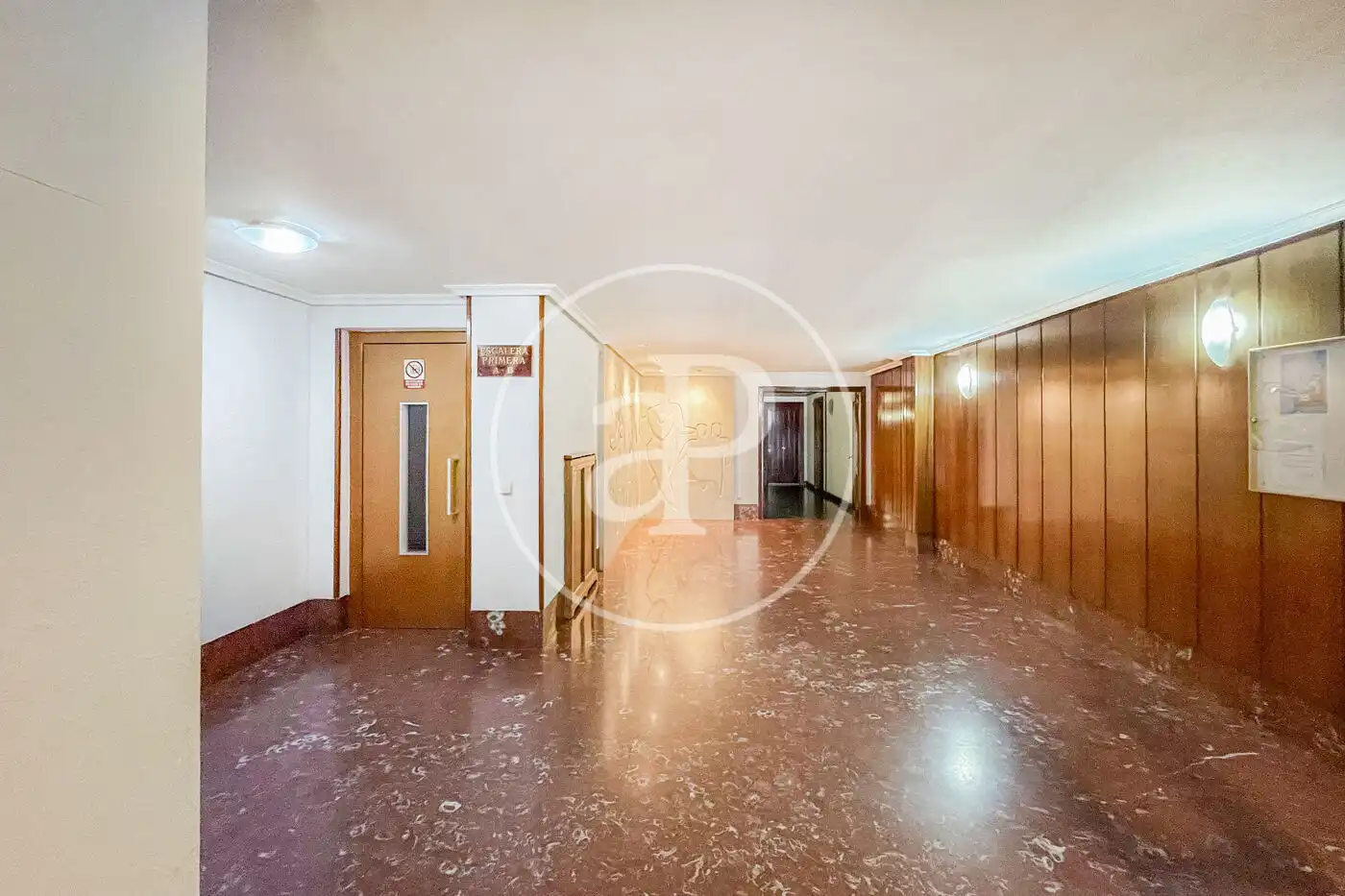 Piso en venta en Madrid con Calefacción, Terraza y Balcón