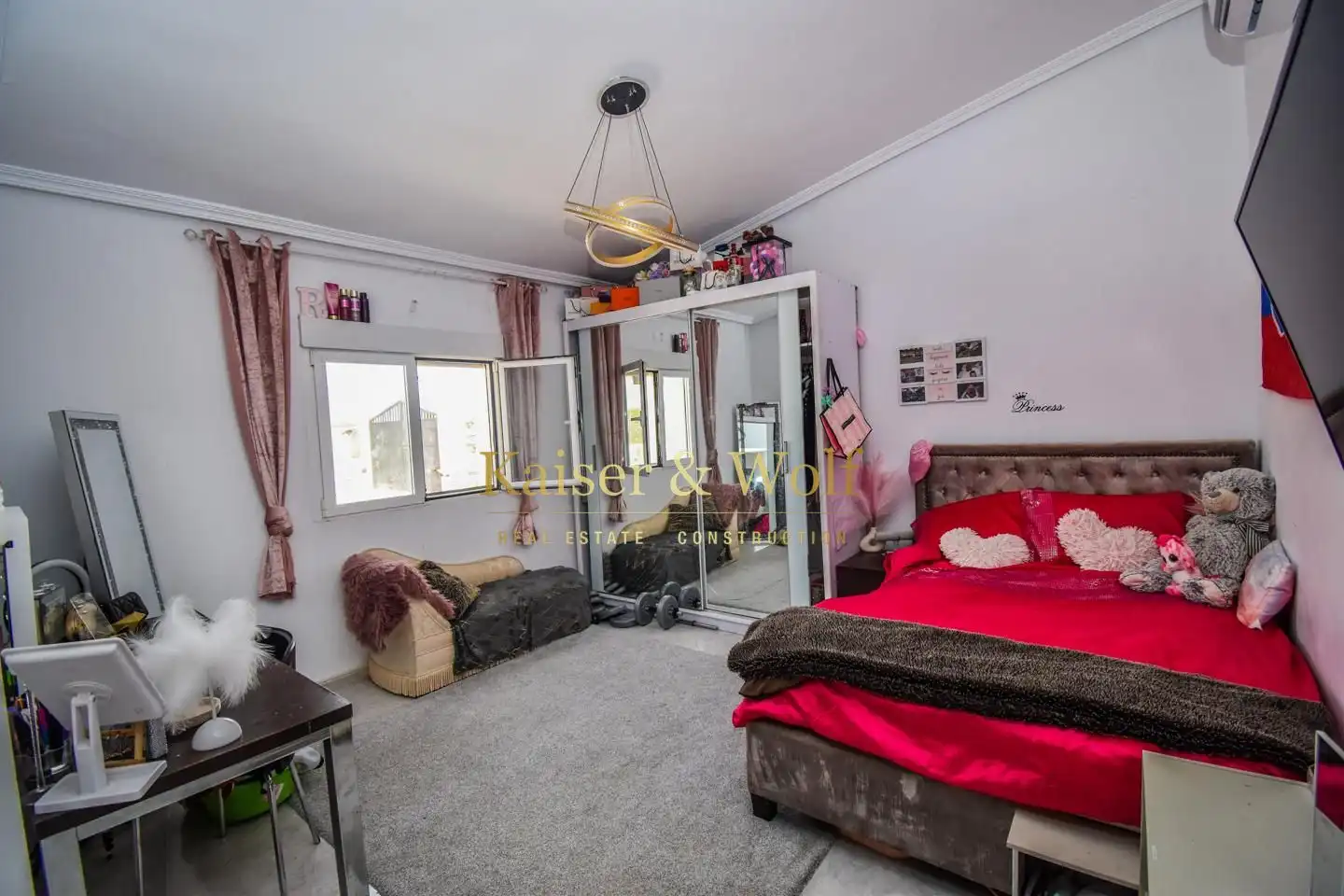 Habitación de Finca rústica en venta en Crevillent con Jardín privado, Terraza y Piscina