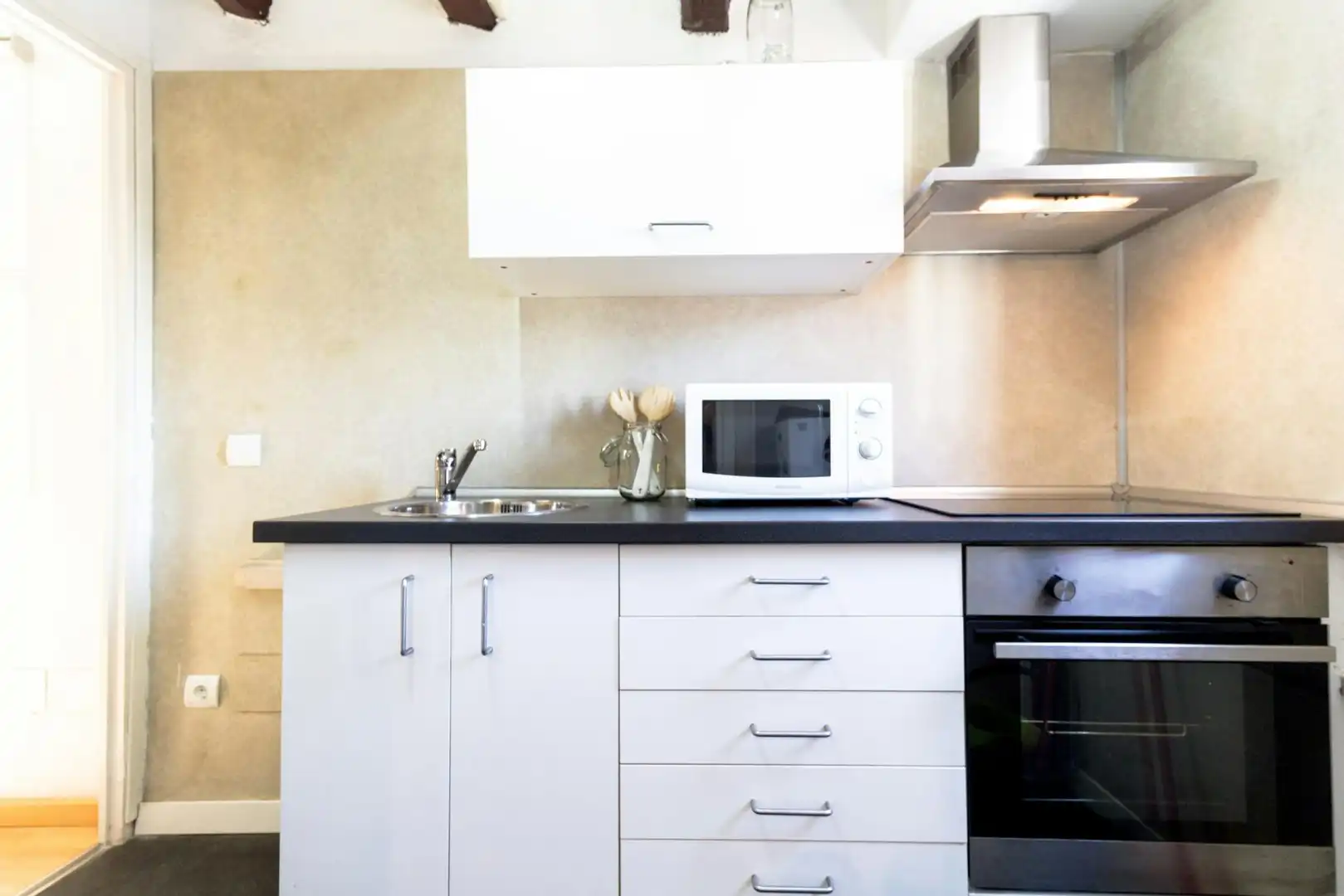 Kitchen of Flat for rent in Barcelona  with Air Conditioner, Heating and Furnished