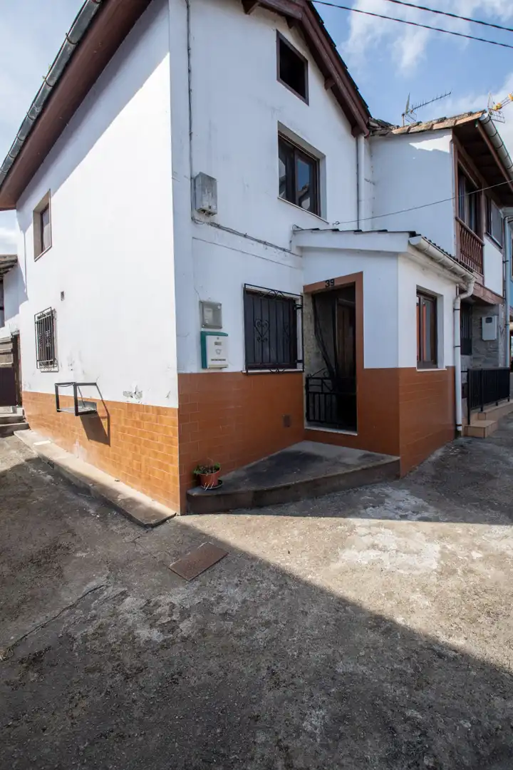Maison mitoyenne avec jardin à vendre à Villaviciosa - LG BOZANES