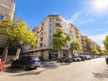Pis amb balcó en venda a Carrer JOAN D'AUSTRIA
