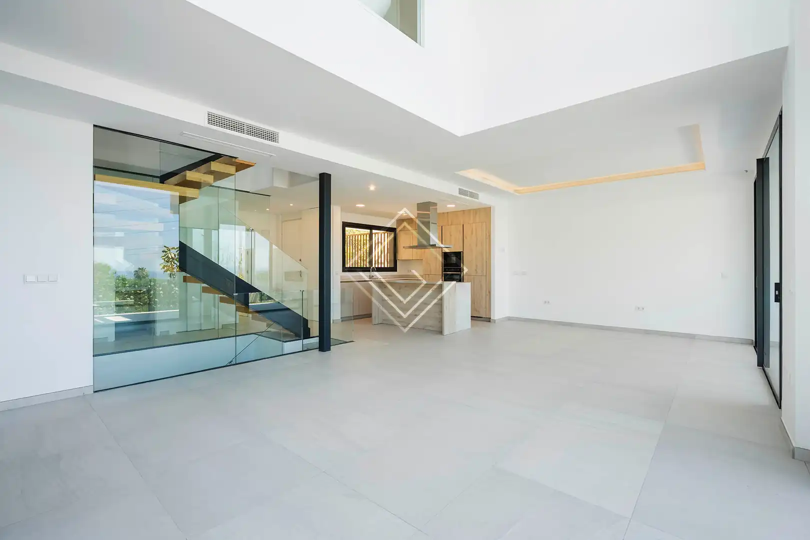 Chalet con piscina en venta en Río Real - Los Monteros, imagen 5