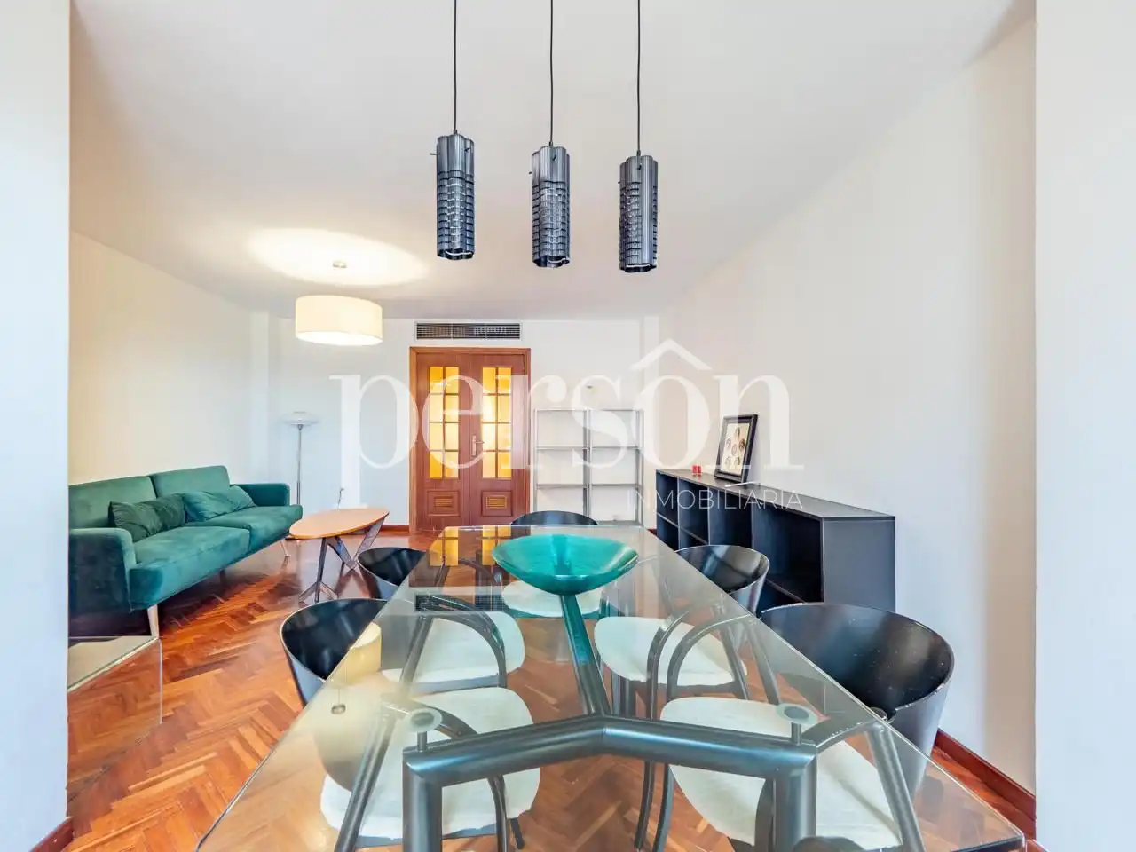 Sala de estar de Piso de alquiler en Valencia con Aire acondicionado, Parquet y Amueblado