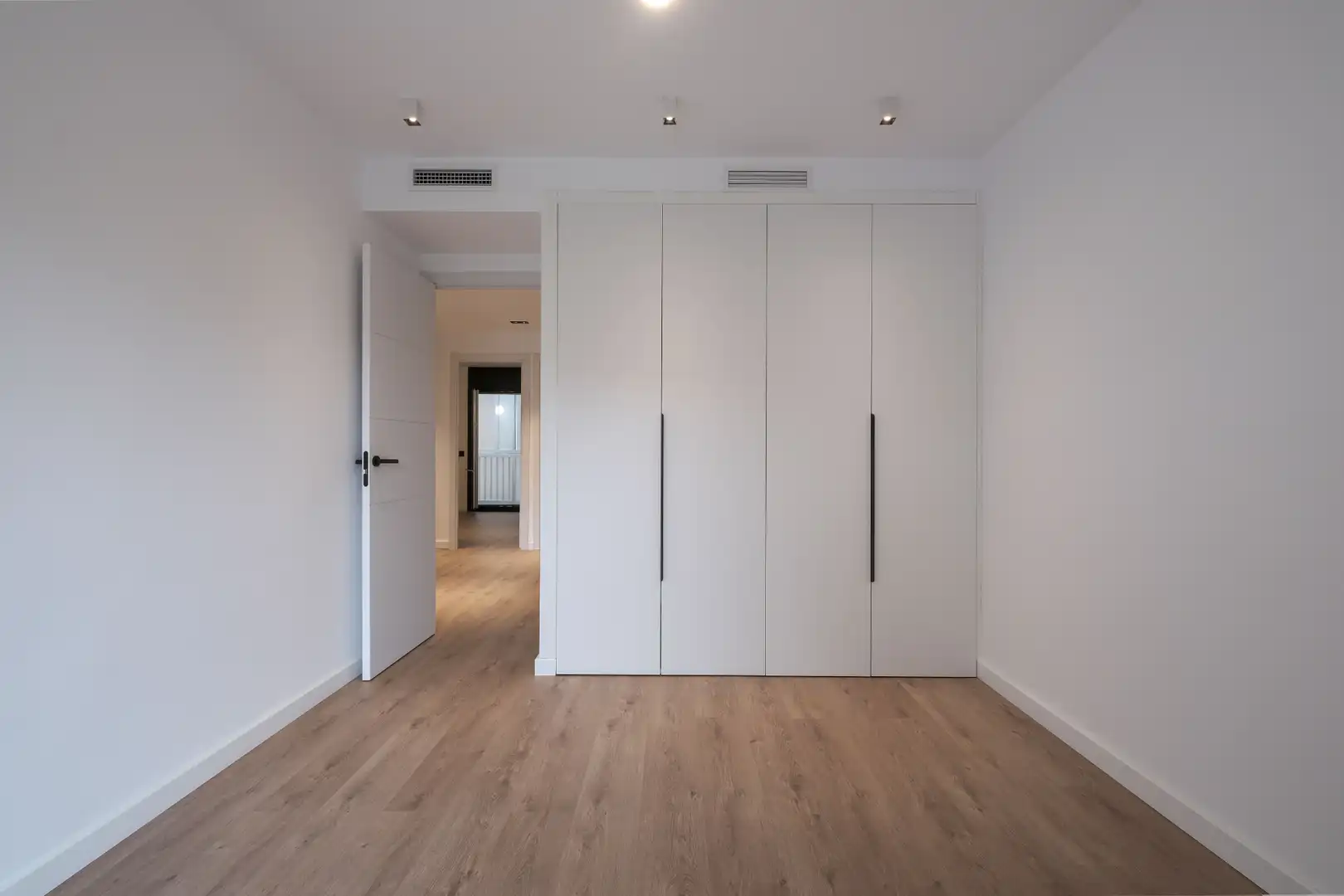 Bedroom of Flat for sale in Lleida  with Air Conditioner, Heating and Furnished