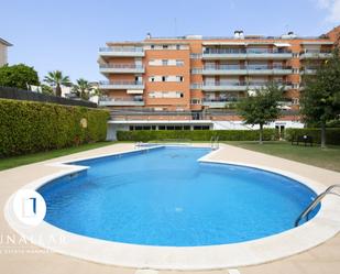 Swimming pool of Planta baja for sale in Sitges  with Air Conditioner, Terrace and Swimming Pool