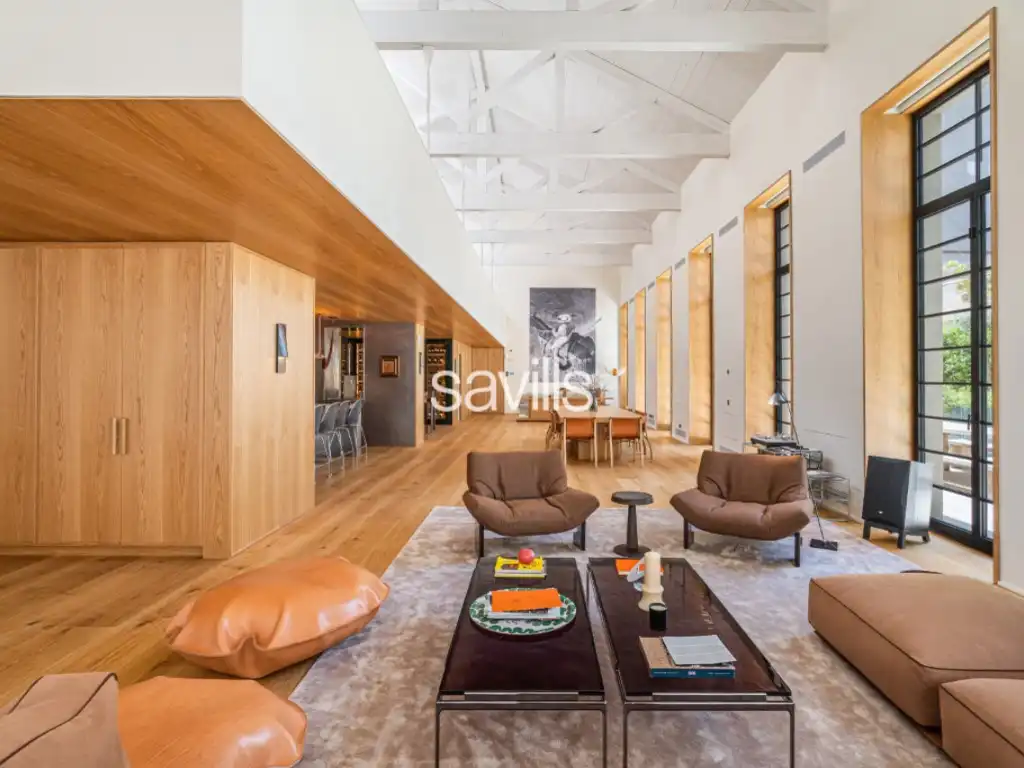 Sala d'estar de Casa o xalet en venda en Barcelona amb Aire condicionat i Terrassa