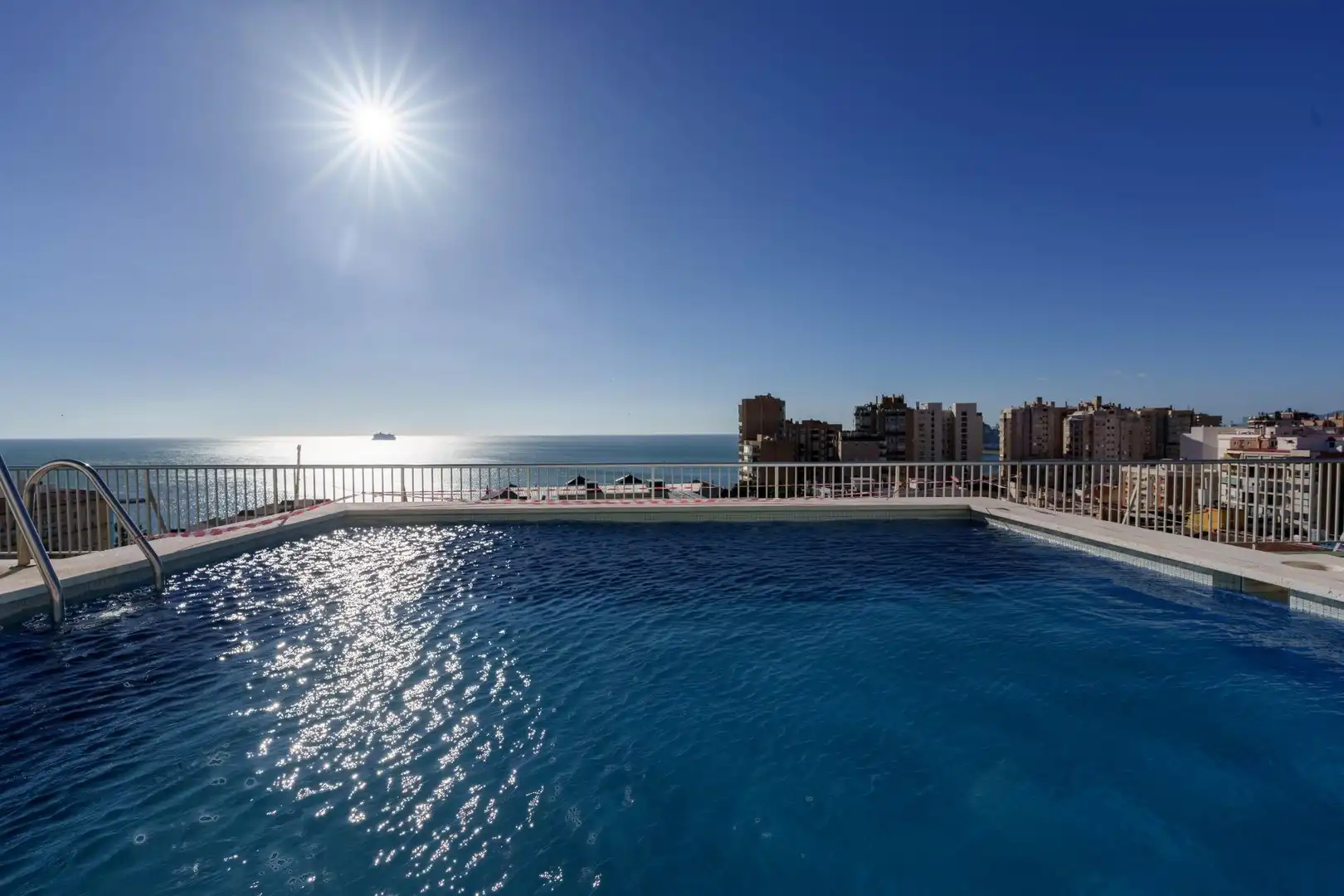 Piso con balcón en venta en Paseo REDING, imagen 2