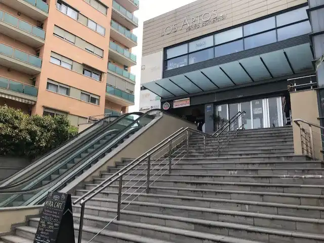 Exterior view of Office for sale in Fuencarral - El Pardo