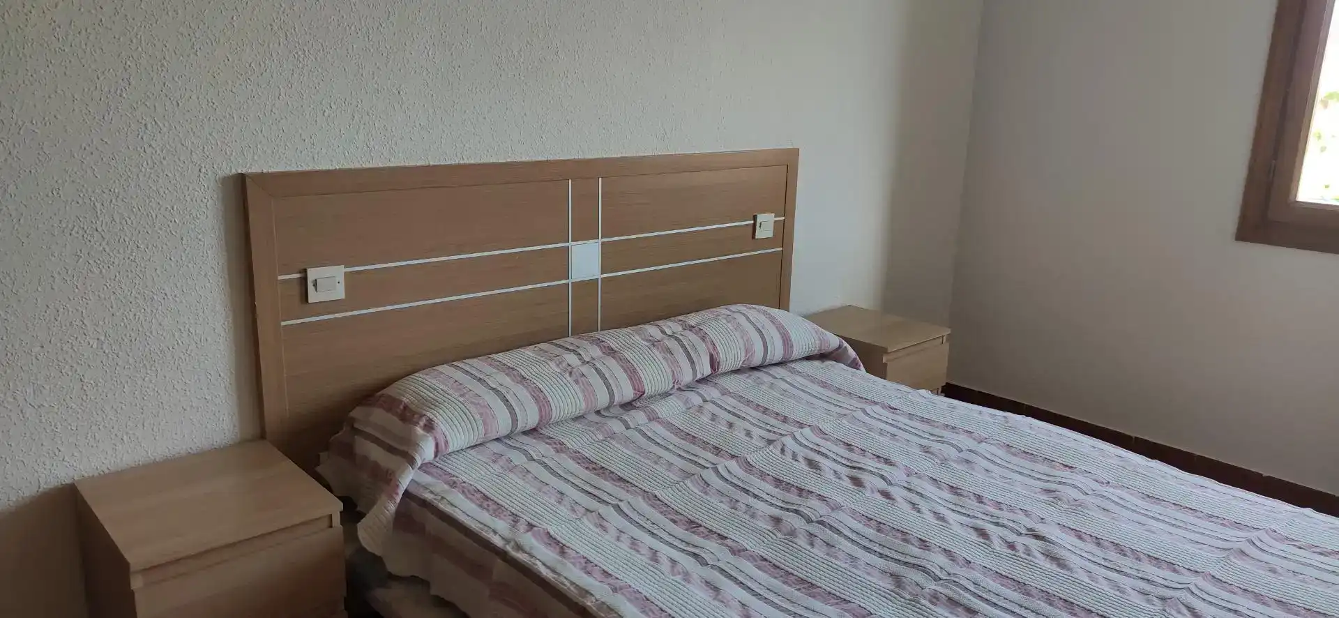 Schlafzimmer von Wohnung zur Miete in Navaluenga mit Möbliert, Ofen und Waschmaschine
