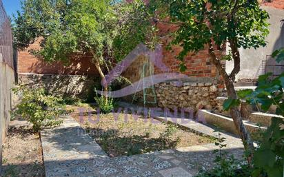 Jardí de Casa o xalet en venda en Tudela de Duero amb Calefacció i Terrassa