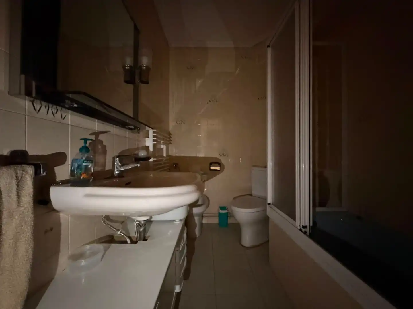 Badezimmer von Wohnung zum Verkauf in Ferrol mit Heizung, Terrasse und Abstellraum
