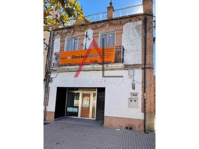 Edificio en Venta en Calle Joseph Aceves, 18 en Navas de Oro