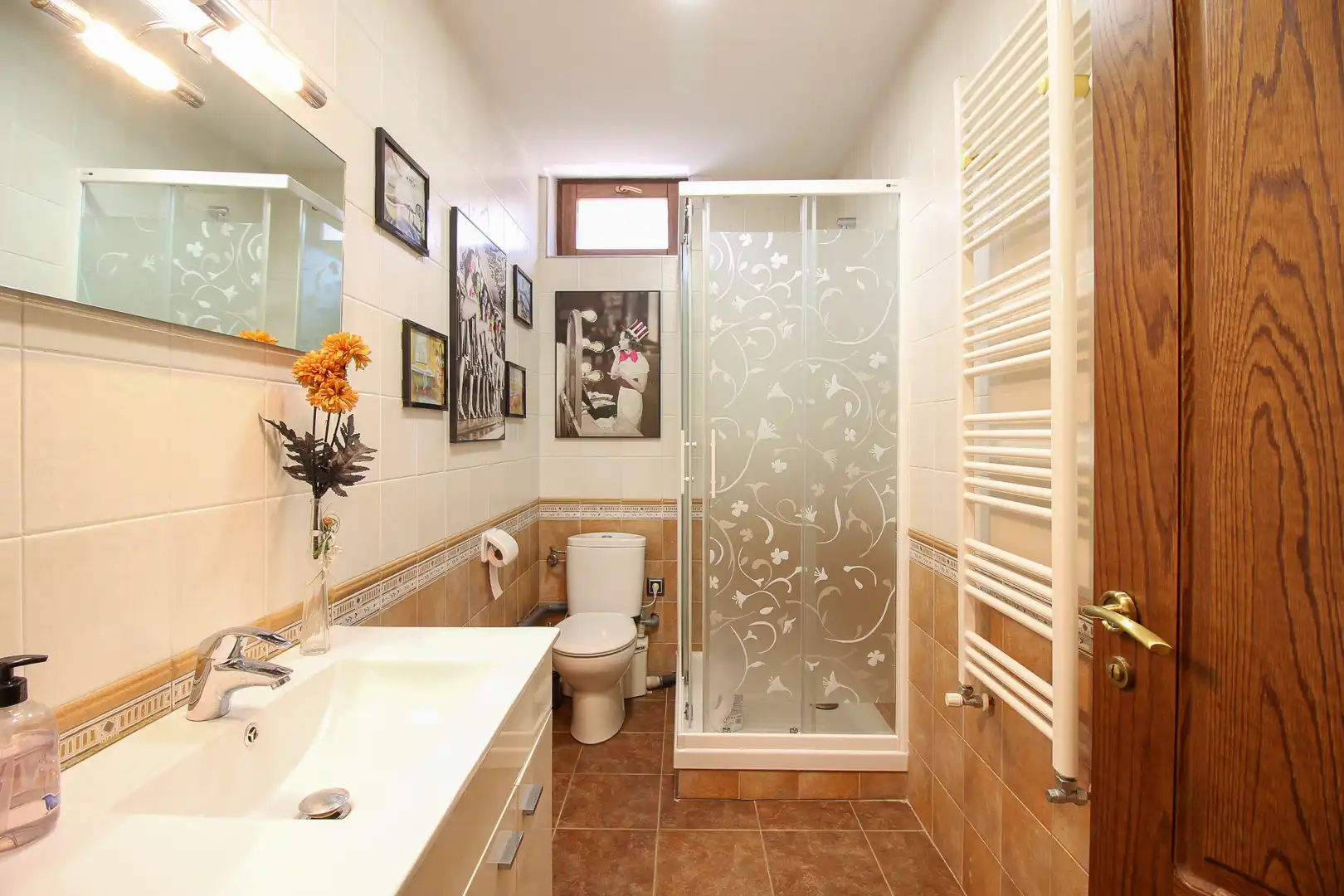 Baño de Casa o chalet en venta en Santa Cruz de Bezana con Calefacción, Jardín privado y Terraza