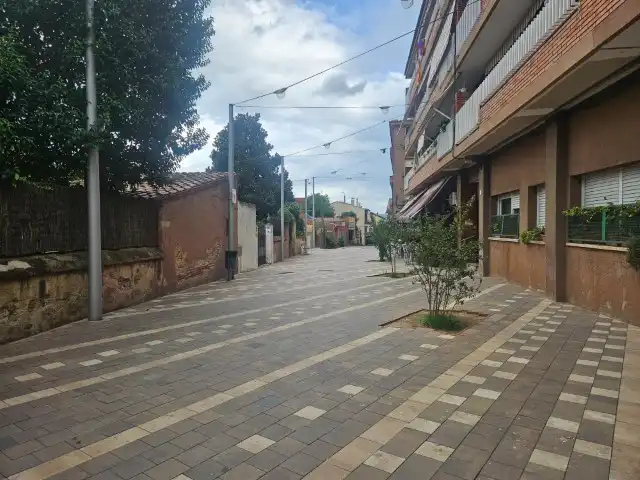 Local comercial de lloguer a Carrer Santiago Rusiñol, imagen 4