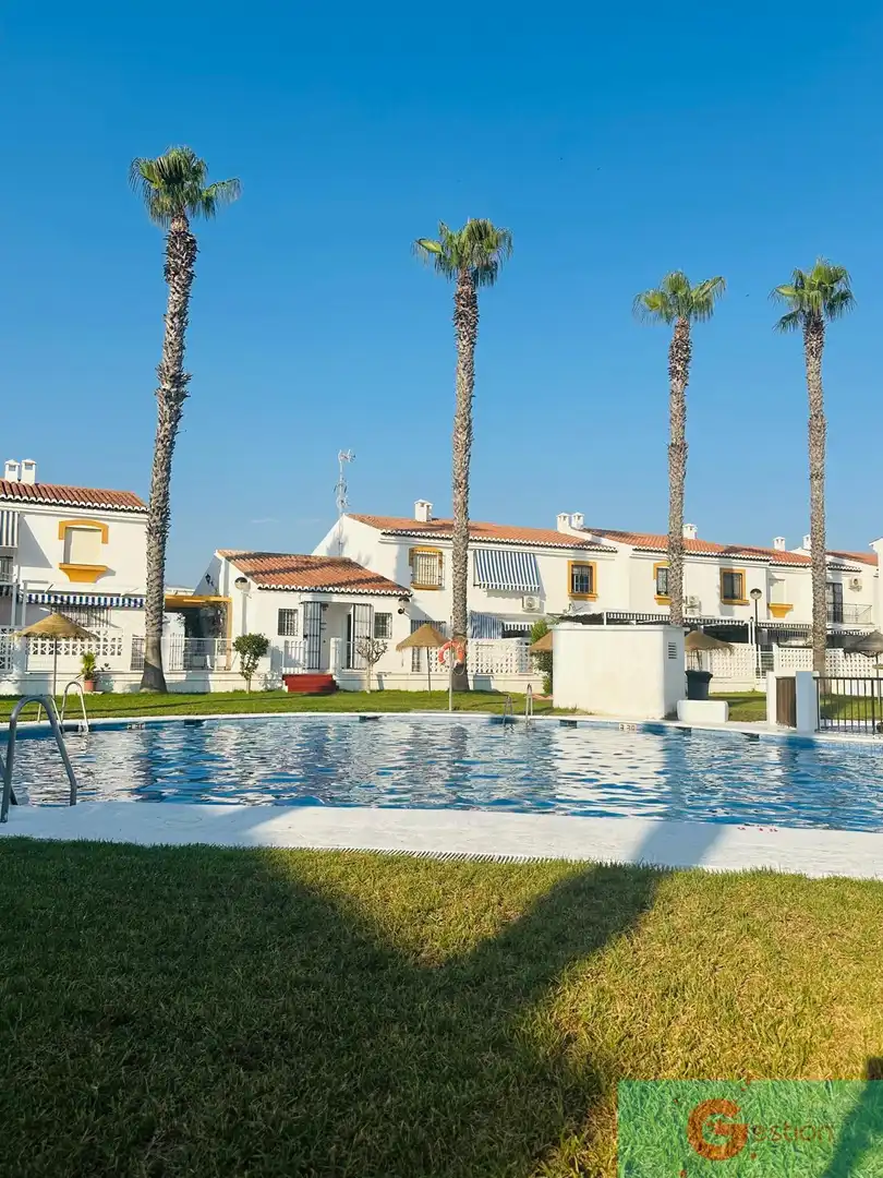 Detached house with pool for sale in Salobreña Costa, imagen 3