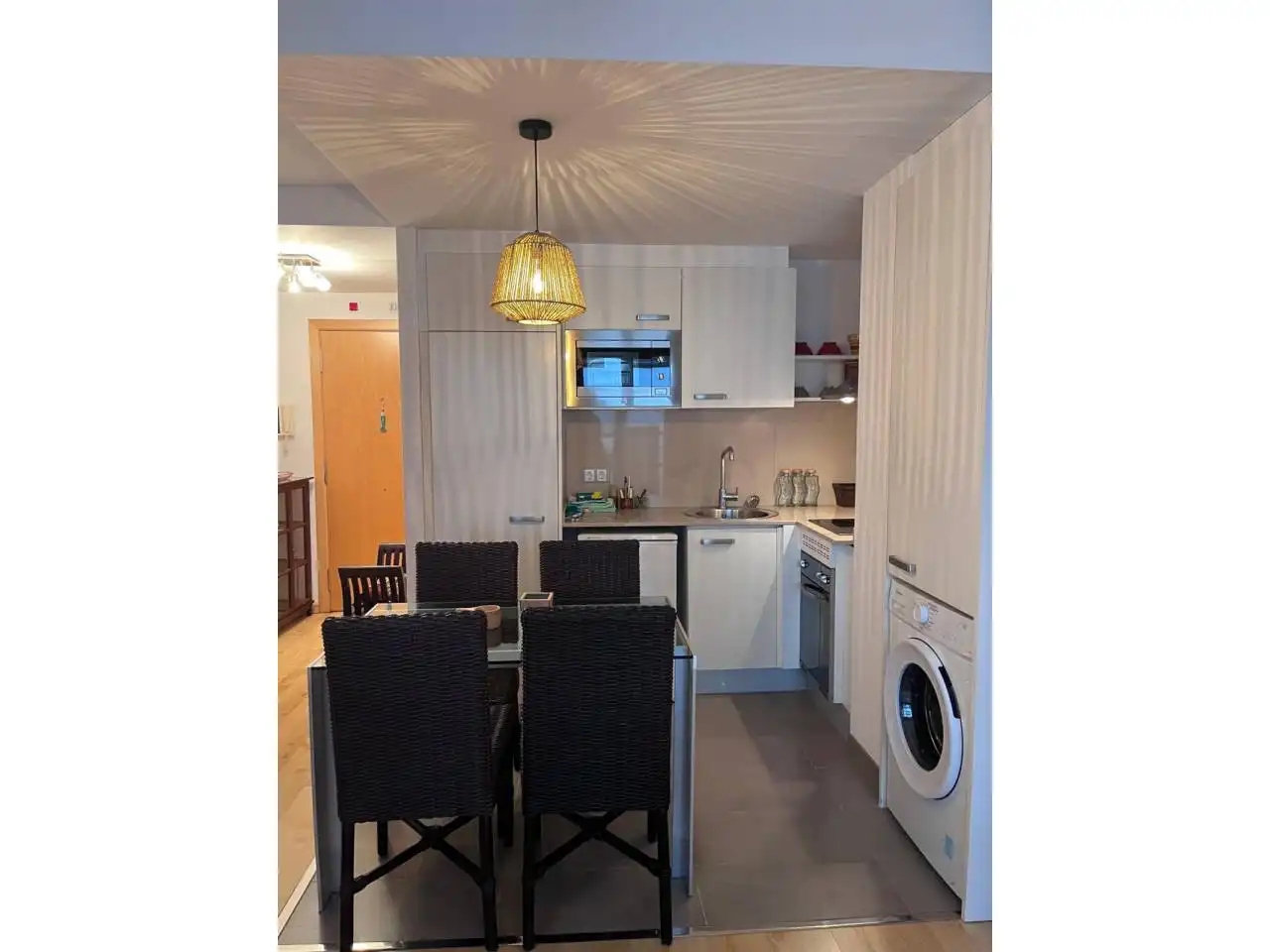 Cocina de Piso de alquiler en Girona con Calefacción, Parquet y Amueblado