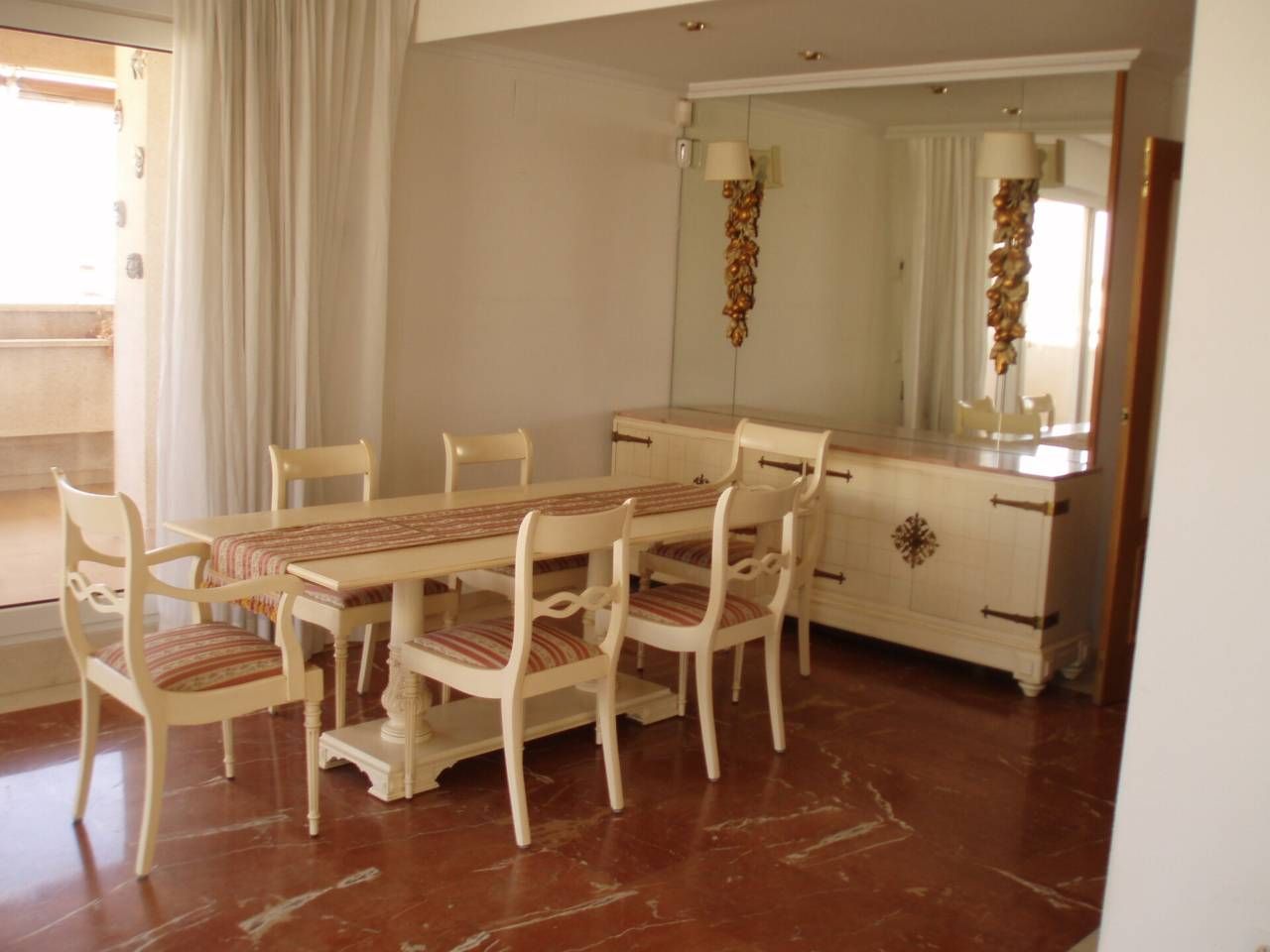 Attic to rent in DR. PEREZ MATEO, Centro