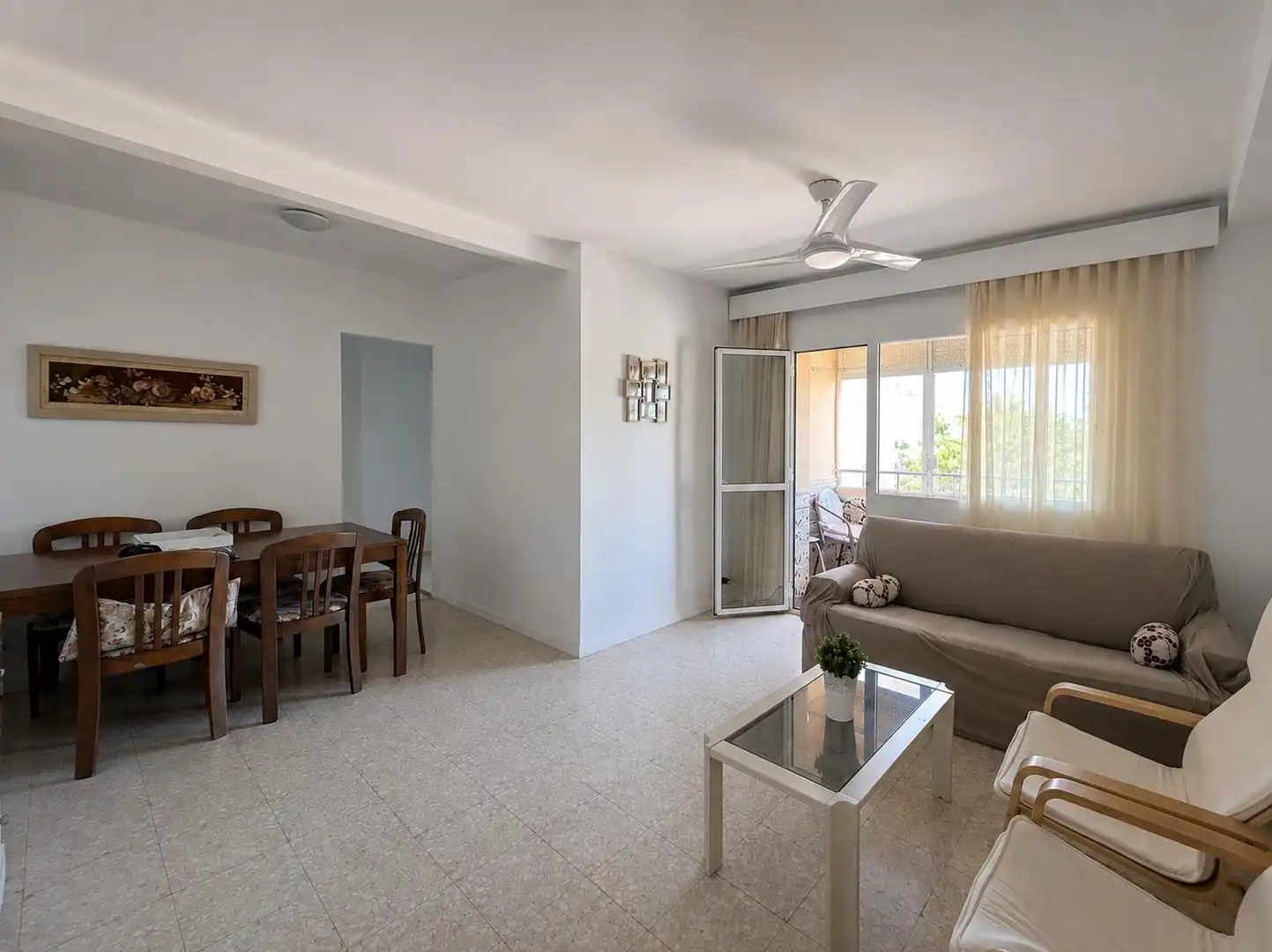 Living room of Flat for sale in Chipiona  with Terrace and Furnished