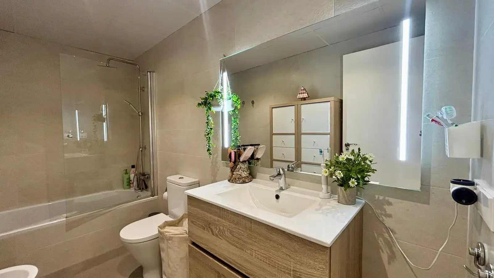 Baño de Casa adosada en venta en Torre-Pacheco con Aire acondicionado, Calefacción y Terraza