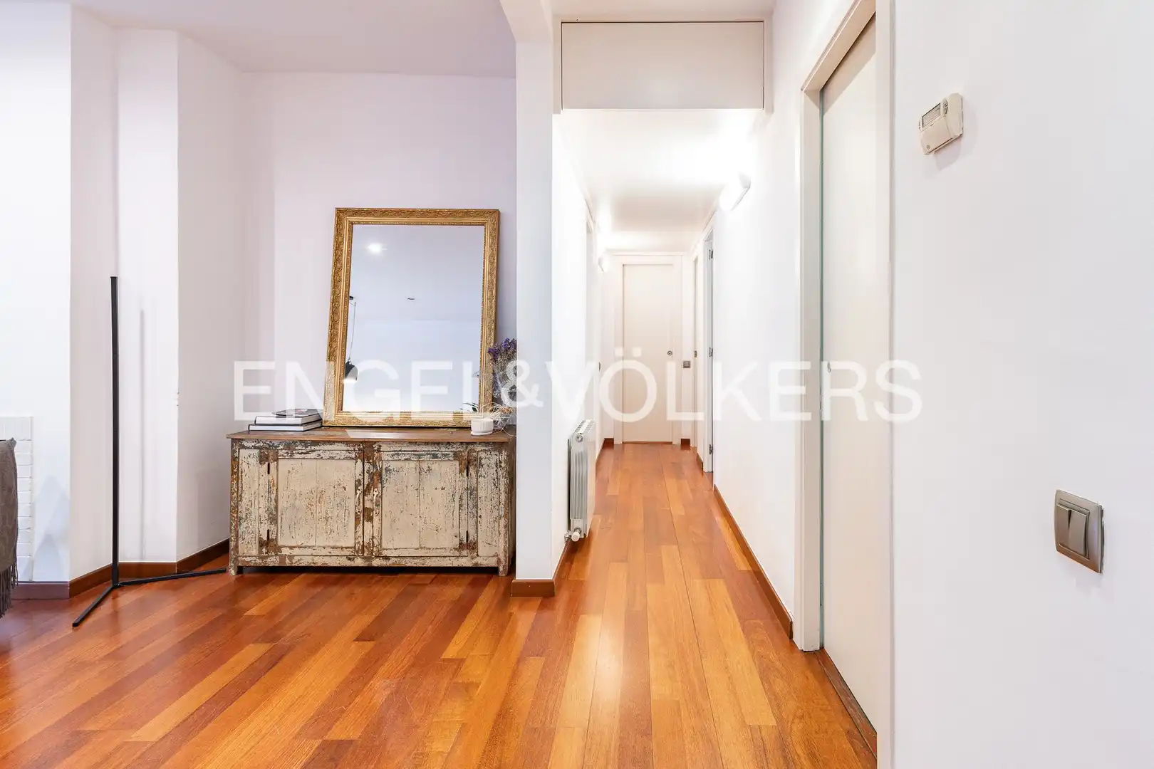 Piso en venta en Sant Cugat del Vallès con Aire acondicionado, Calefacción y Jardín privado