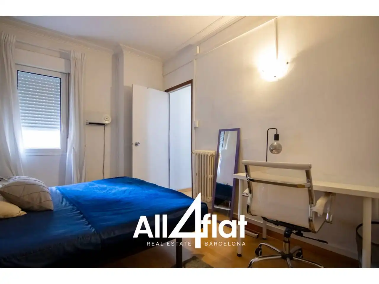 Schlafzimmer von Wohnung zur Miete in Barcelona mit Klimaanlage, Heizung und Parkett