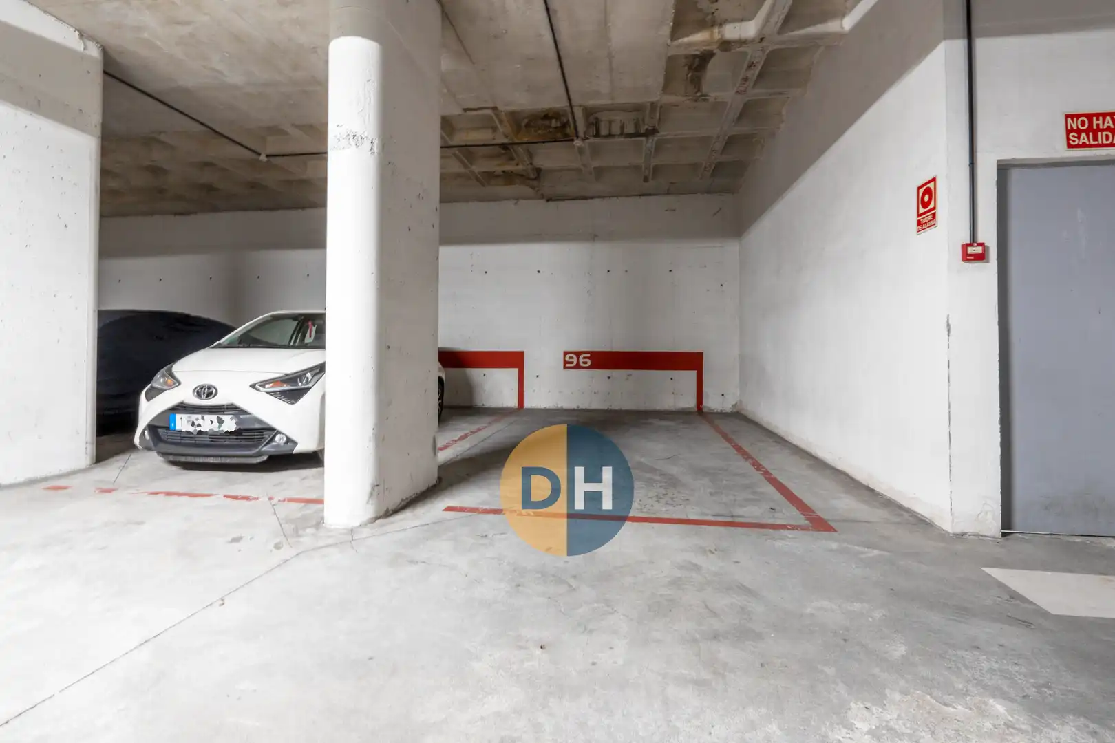 Parking de Ático en venta en Madrid con Aire acondicionado, Calefacción y Parquet
