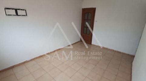 Foto 5 de Piso en venta en El Raval, Santa Coloma de Gramenet