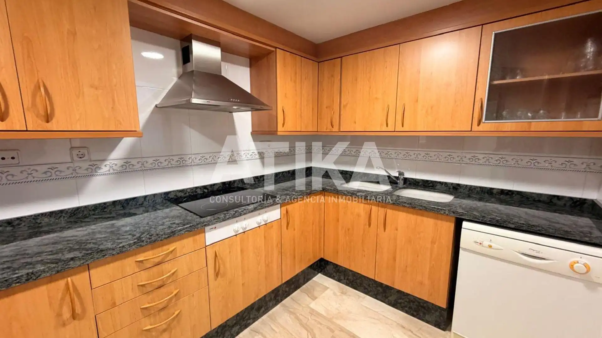 Kitchen of Flat for sale in Ontinyent  with Air Conditioner, Heating and Storage room