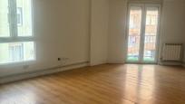 Flat for sale in C/ Lasaga Larreta, Centro, imagen 2