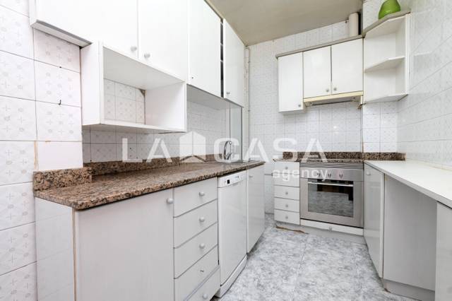 Piso en Venta en El Turó de la Peira