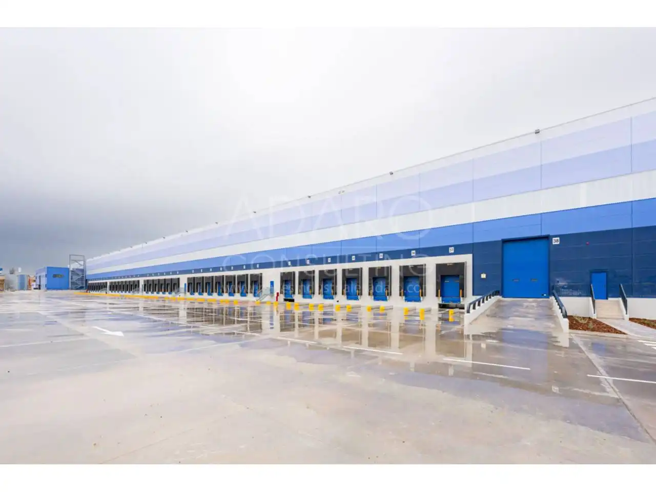Nave industrial en alquiler en Calle Iberos