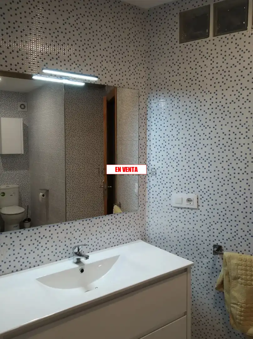 Bany de Apartament en venda en Ciudad Real amb Aire condicionat, Calefacció i Terrassa