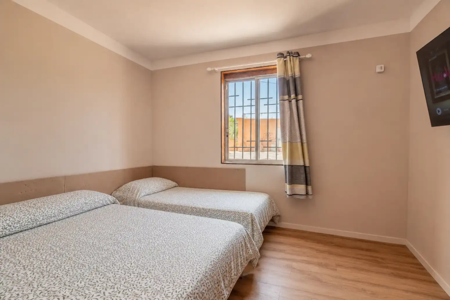 Dormitori de Casa o xalet en venda en Albalat dels Tarongers amb Aire condicionat, Jardí privat i Parquet