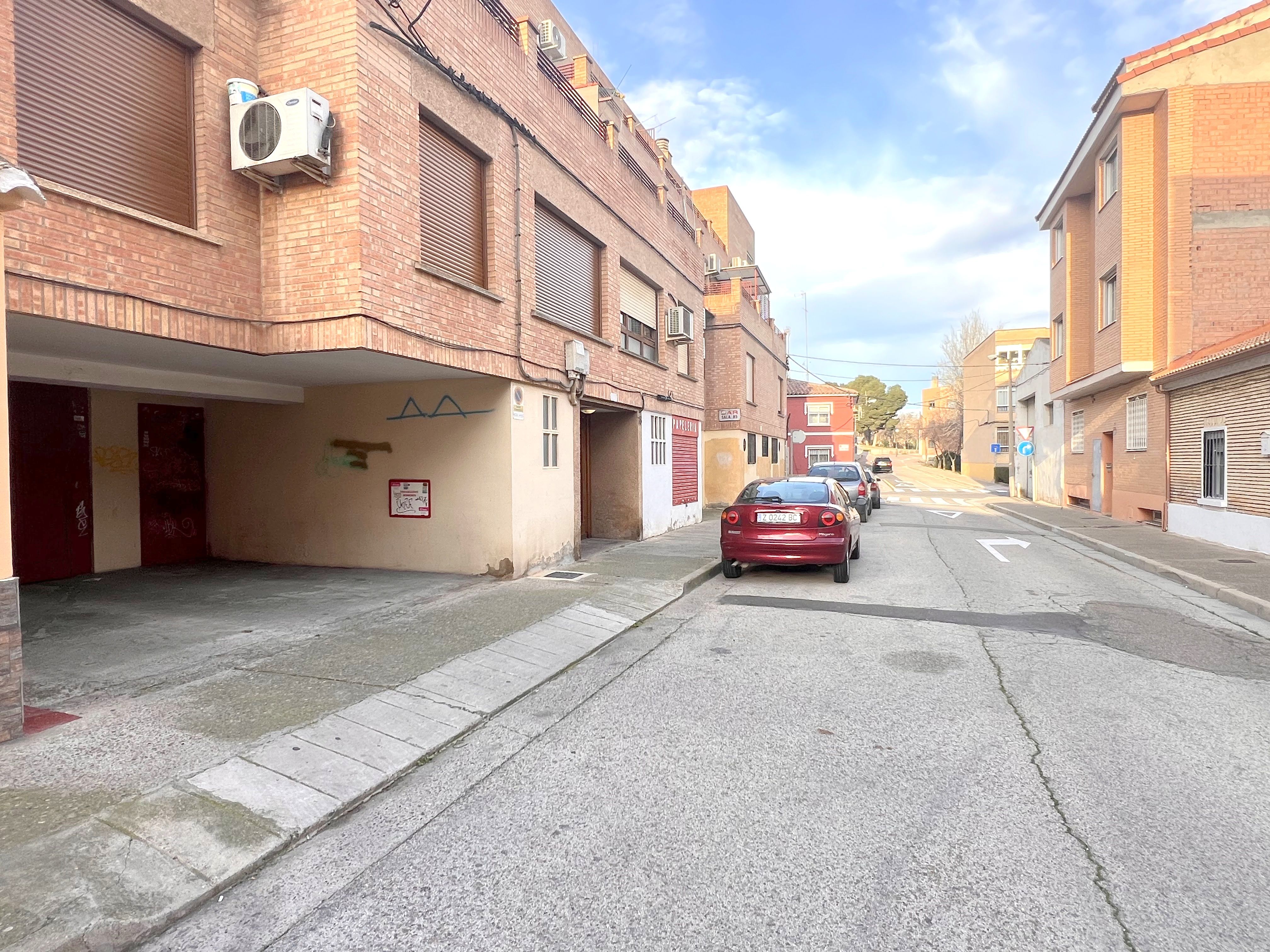 Garatge en venda a Calle de Régulo, 7, Valdefierro