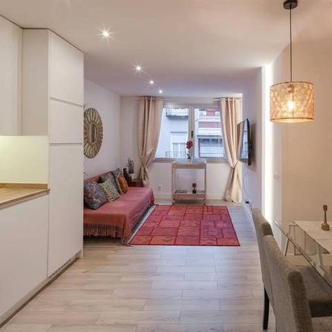 Apartamento en Alquiler en Calle del General Álvarez de Castro en Trafalgar