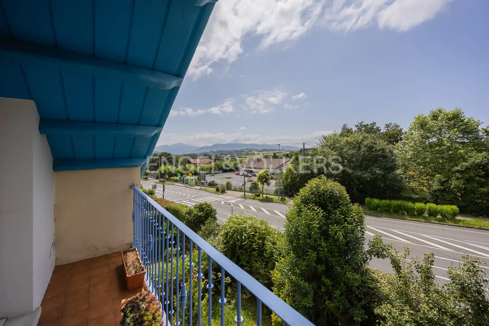 Vista exterior de Casa o chalet en venta en Loiu con Calefacción, Jardín privado y Piscina