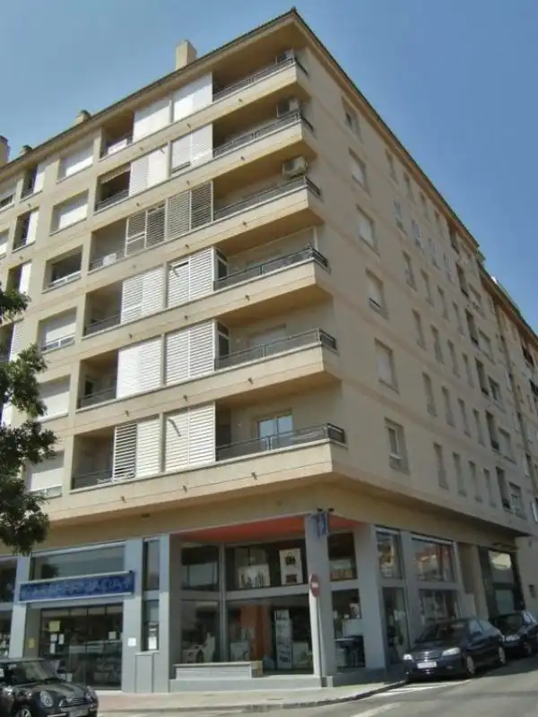 Exterior view of Flat for sale in Figueres