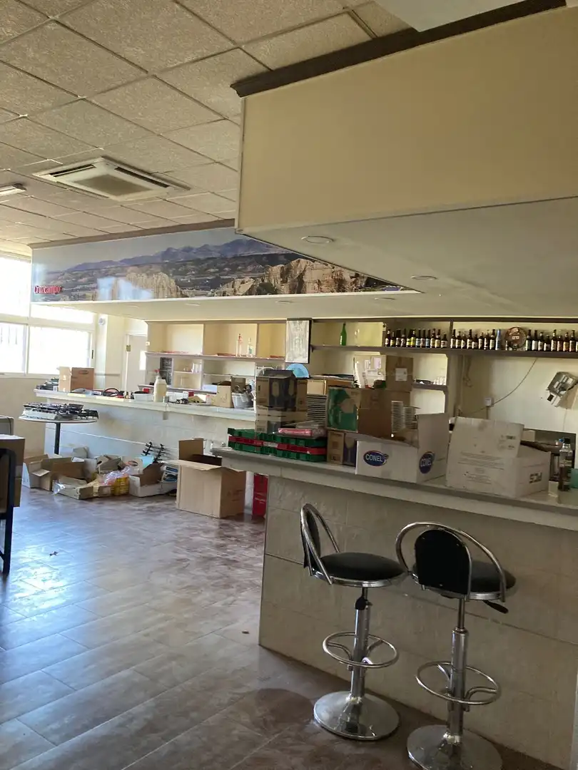 Local comercial en venta en Avenida Mariana Pineda, imagen 9