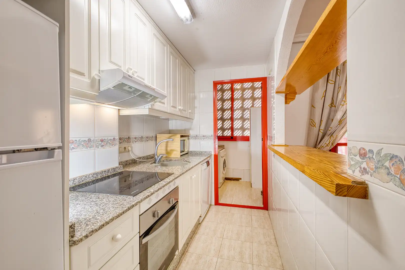 Cocina de Piso en venta en Villajoyosa / La Vila Joiosa con Terraza, Horno y Piscina comunitaria
