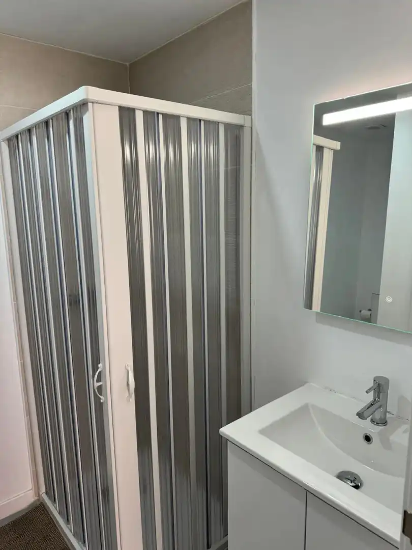 Badezimmer von Wohnung zur untervermieten in Alfafar, Valencia