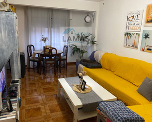 Living room of Flat for sale in Navalmoral de la Mata  with Air Conditioner and Terrace