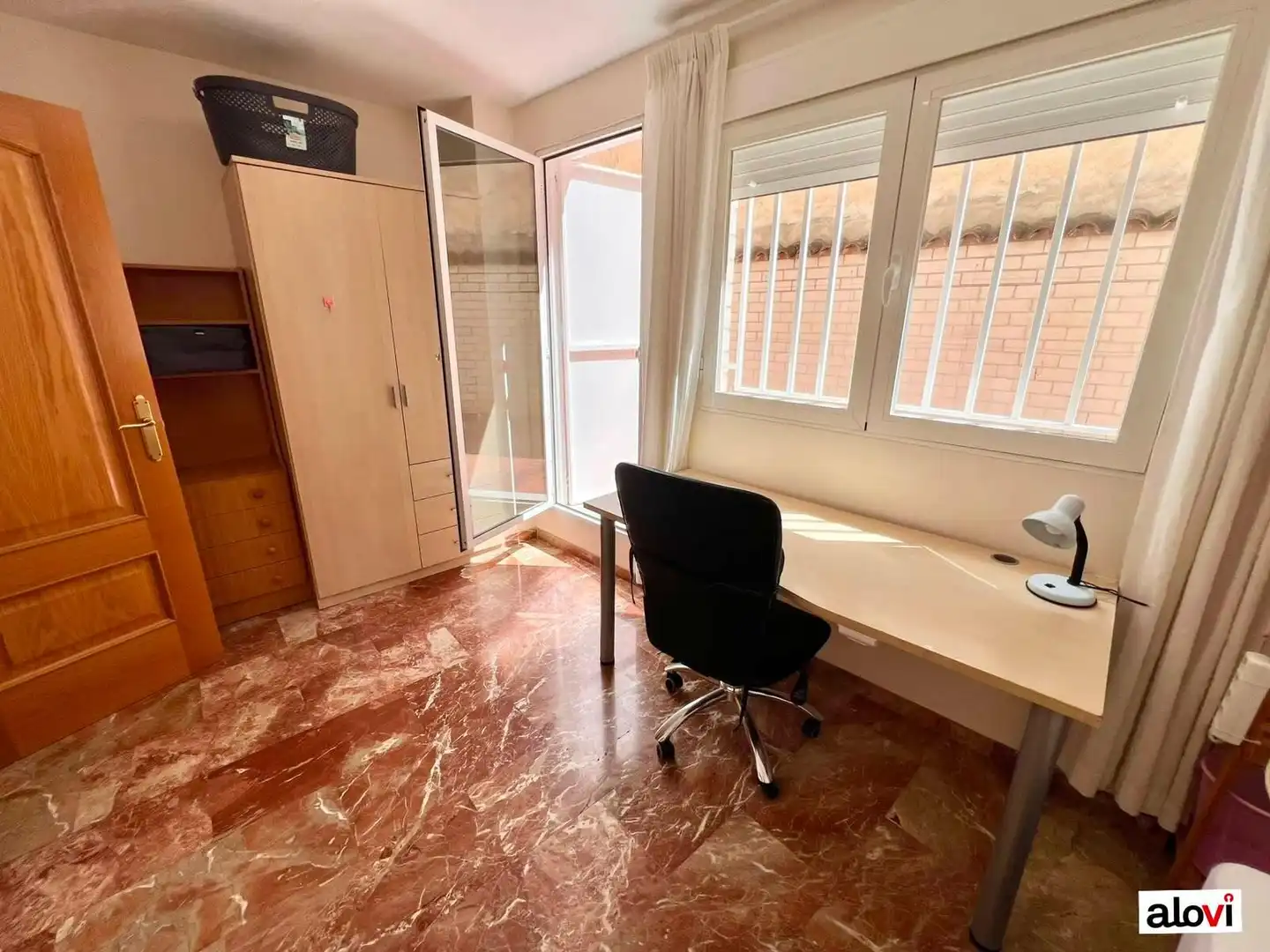 Piso de alquiler en Granada con Aire acondicionado, Calefacción y Amueblado