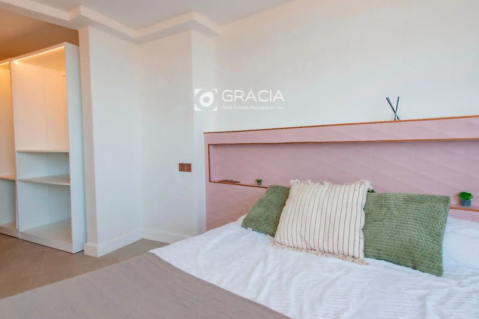 Dormitori de Casa adosada en venda en Adeje amb Jardí privat, Terrassa i Traster