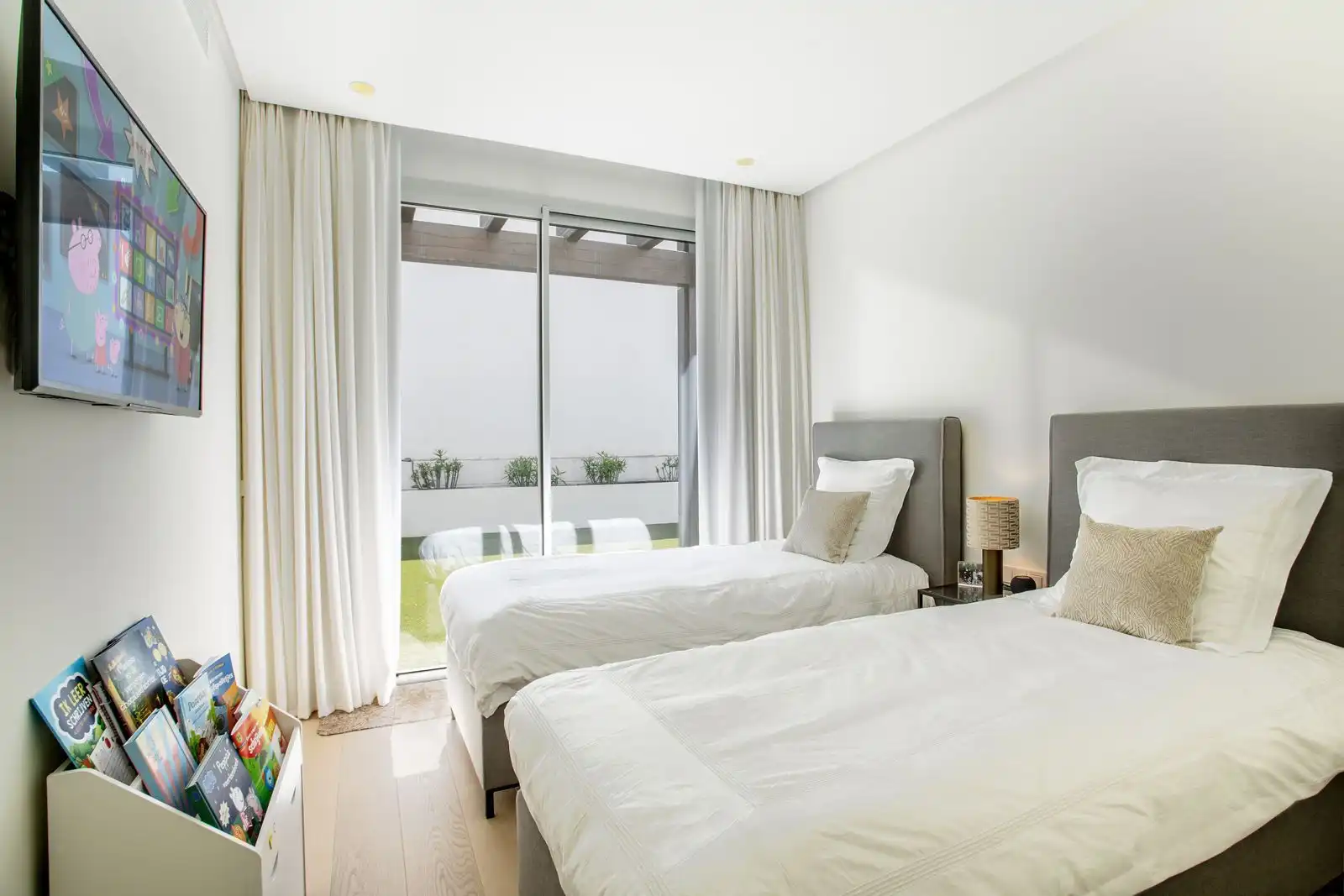 Bedroom of Apartments for sale in Marbella Centro