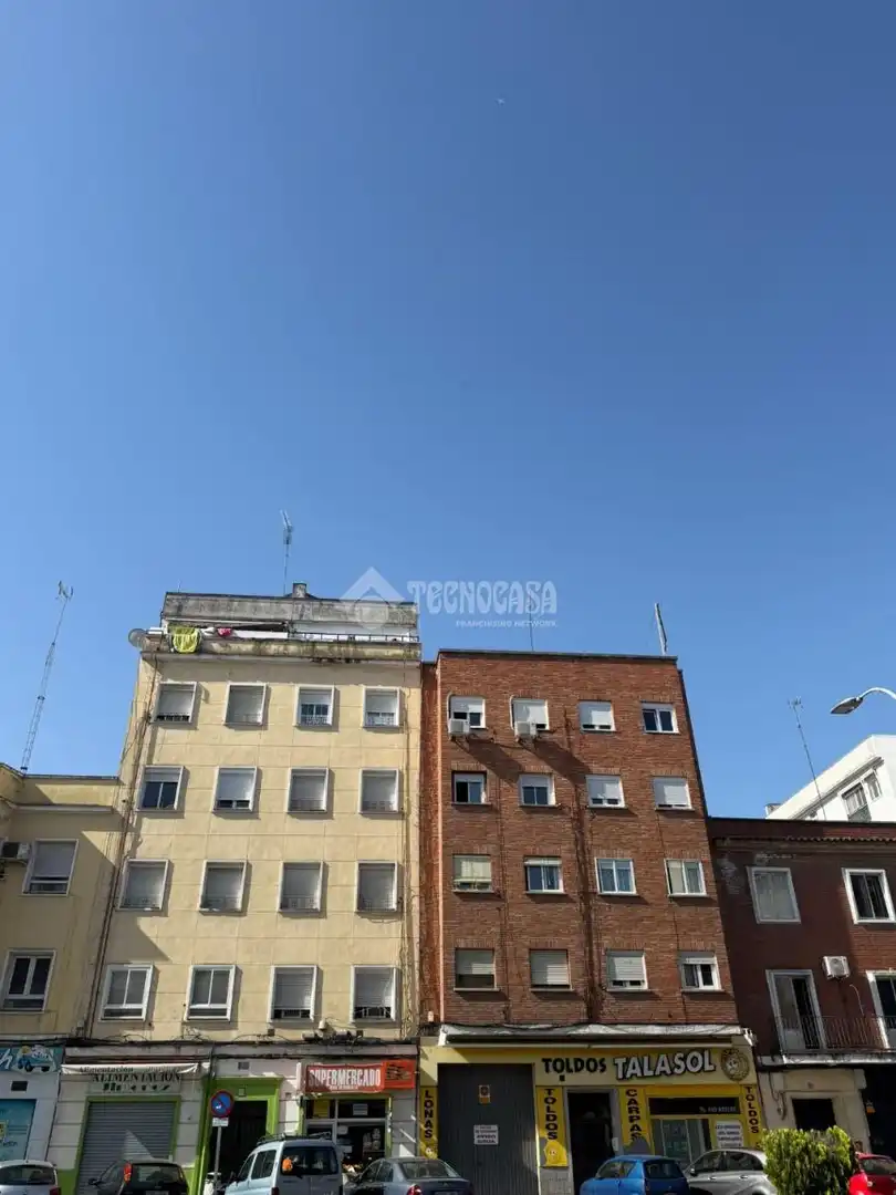 Vista exterior de Pis en venda en Talavera de la Reina