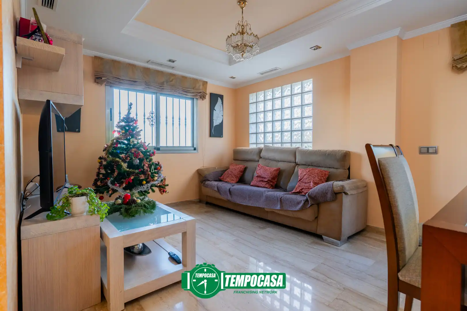 Villa con terrazza in vendita a Carrer Clara Campoamor, imagen 2