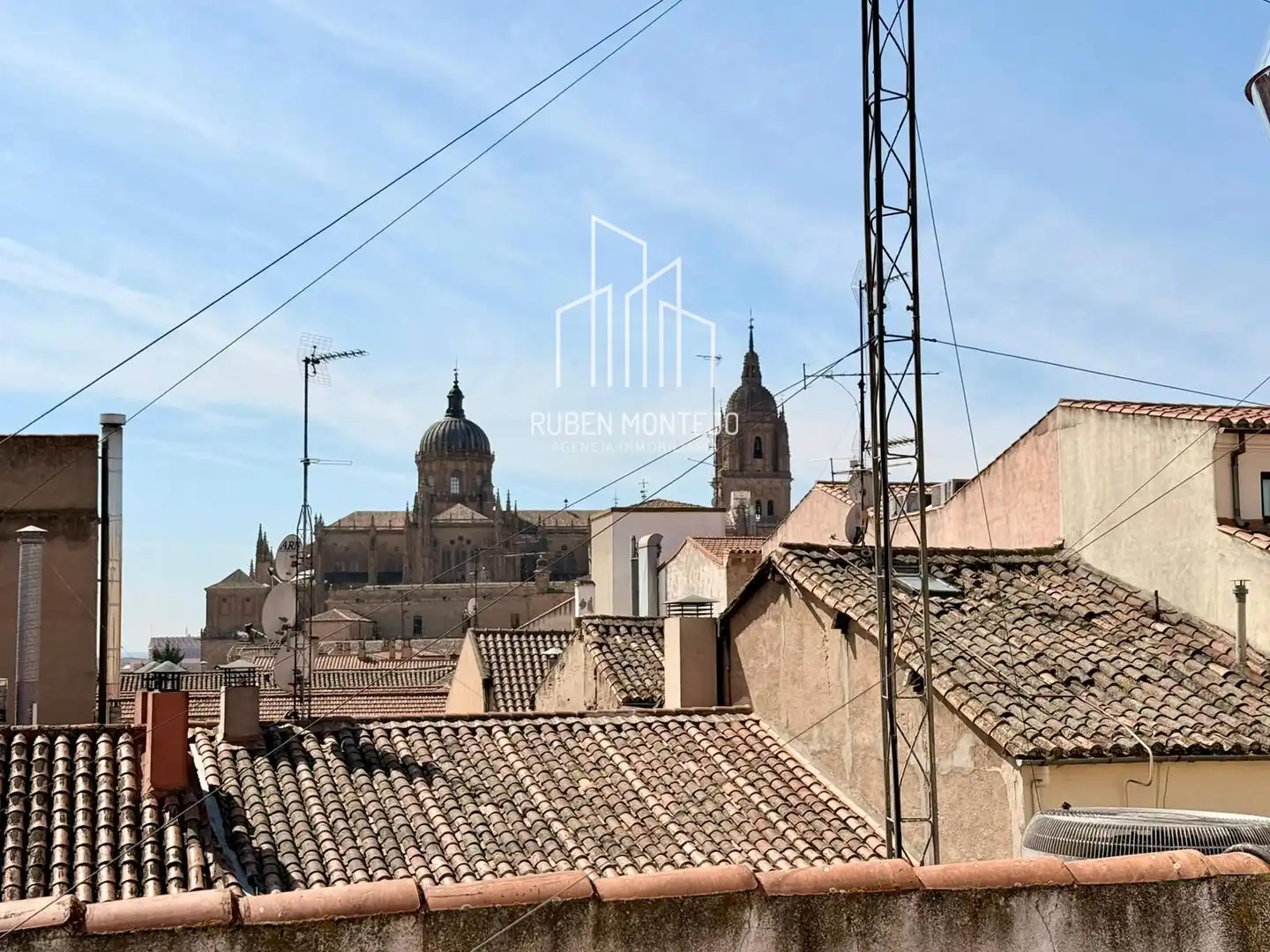 Exterior view of Attic for rent in Salamanca  with Air Conditioner, Heating and Terrace